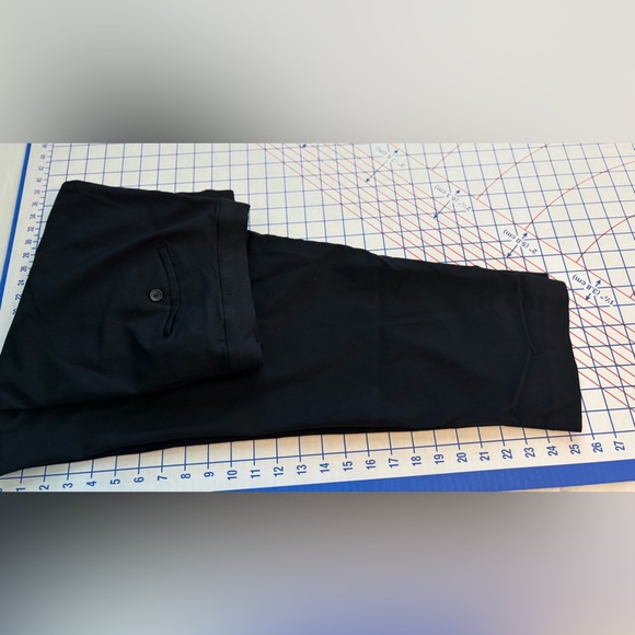 Lane Bryant Black Straight Crop Pants Size 20 - Picture 5 of 9